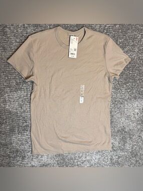Uniqlo Ribbed Crew Neck Tee Beige Short Sleeve Stretch NWT L